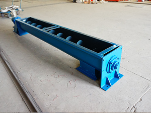 無(wú)中心軸干擾,對(duì)于輸送帶狀、易纏繞物料有特殊的優(yōu)越性。